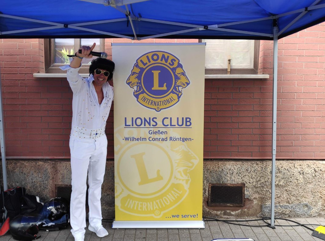 Golden Oldies Lions Club Giessen Frank als Elvis Presley Golden Oldies Lions Club Giessen Frank als Elvis Presley